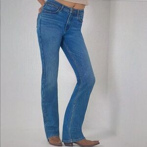 NWOT Wrangler Women’s High Rise Boot Cut Jeans. Size 4 / 27